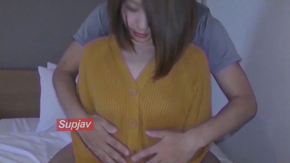 FC2PPV 4688995 [Limited Sale For 5 Days, Re-Edited Version, Thin Face Mosaic] A Beautiful Akita Wife Is Called Out And Creampied While Shopping For Souvenirs For Her C******n At A Hotel In Broad Daylight, Re-Edited Version