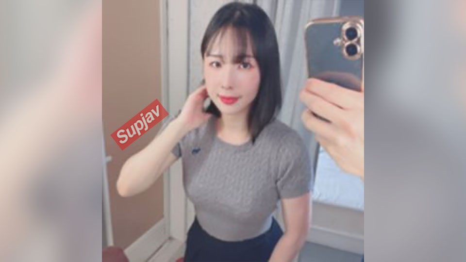 FC2PPV 4778943 A Beautiful Quarter-Japanese Beauty With Fair Skin And Big Breasts. Her Face Turns Red With Japanese-Style Sticky Thrusts. Hot Semen Is Poured Into Her Famous Pussy.